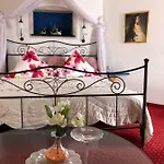Haus Bei Der Linden Lägenhet *