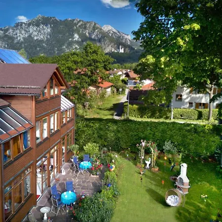 Haus Bei Der Linden Апартаменты