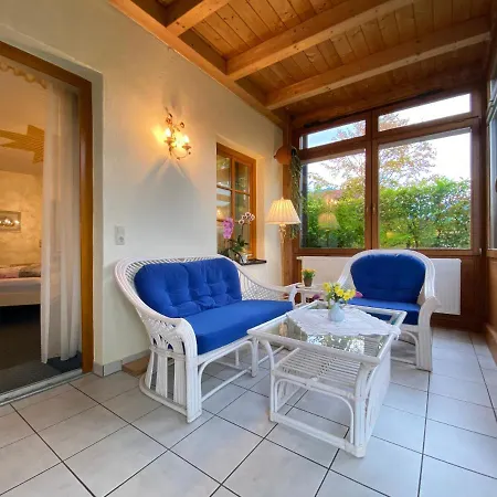 Haus Bei Der Linden Апартаменты Швангау